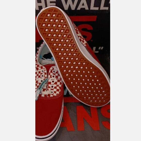 VANS Men's 9/Women's 10.5 Era ComfyCush Tear Check Red - VN0A3WM9V9Z - Picture 4 of 12